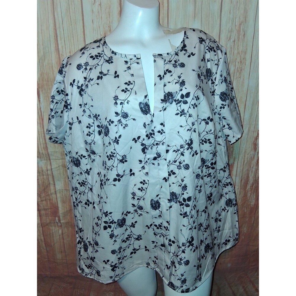 Shein Multicolor Floral Short Sleeve V-neck Blouse Sz 2XL